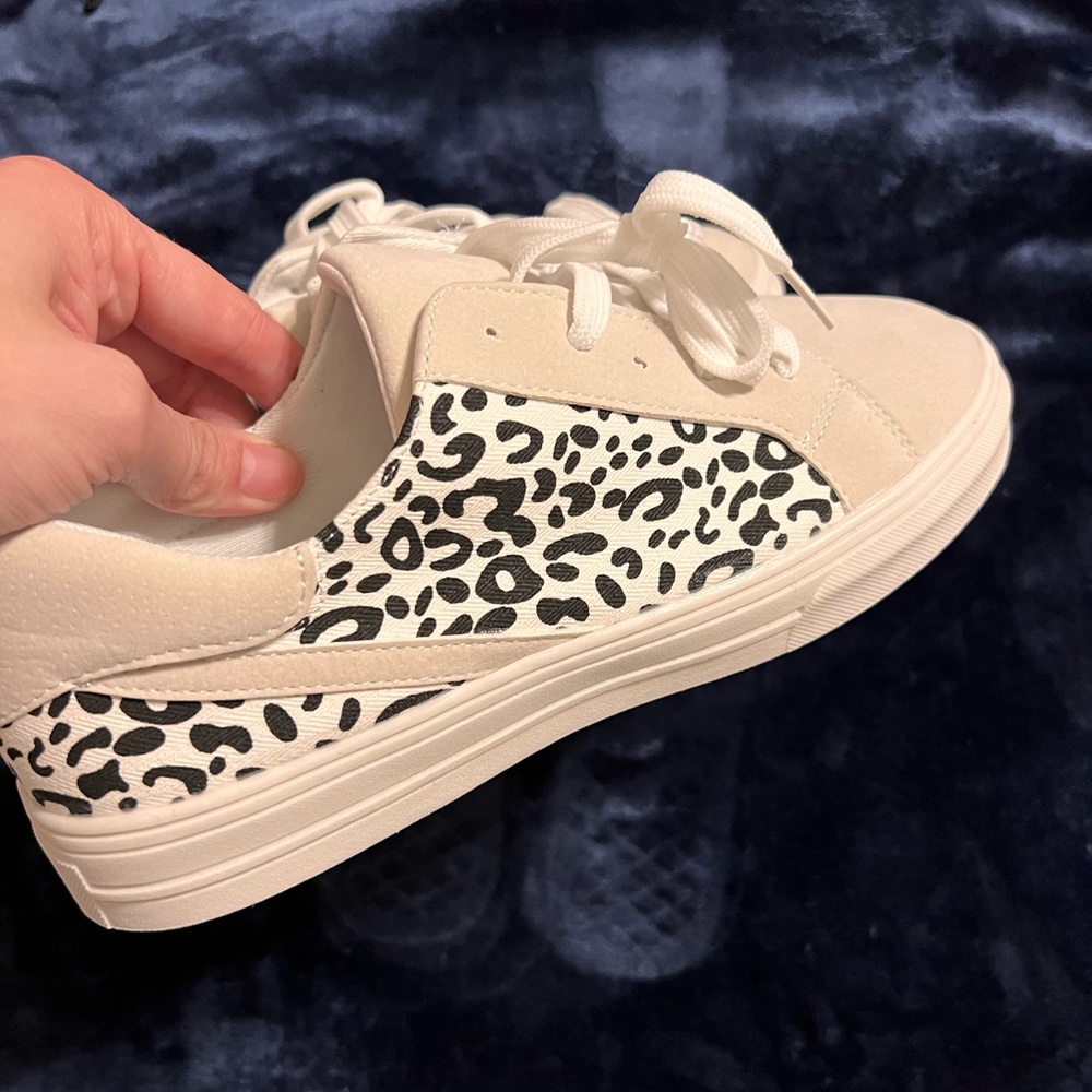 Leopard print and gray converse style shoes